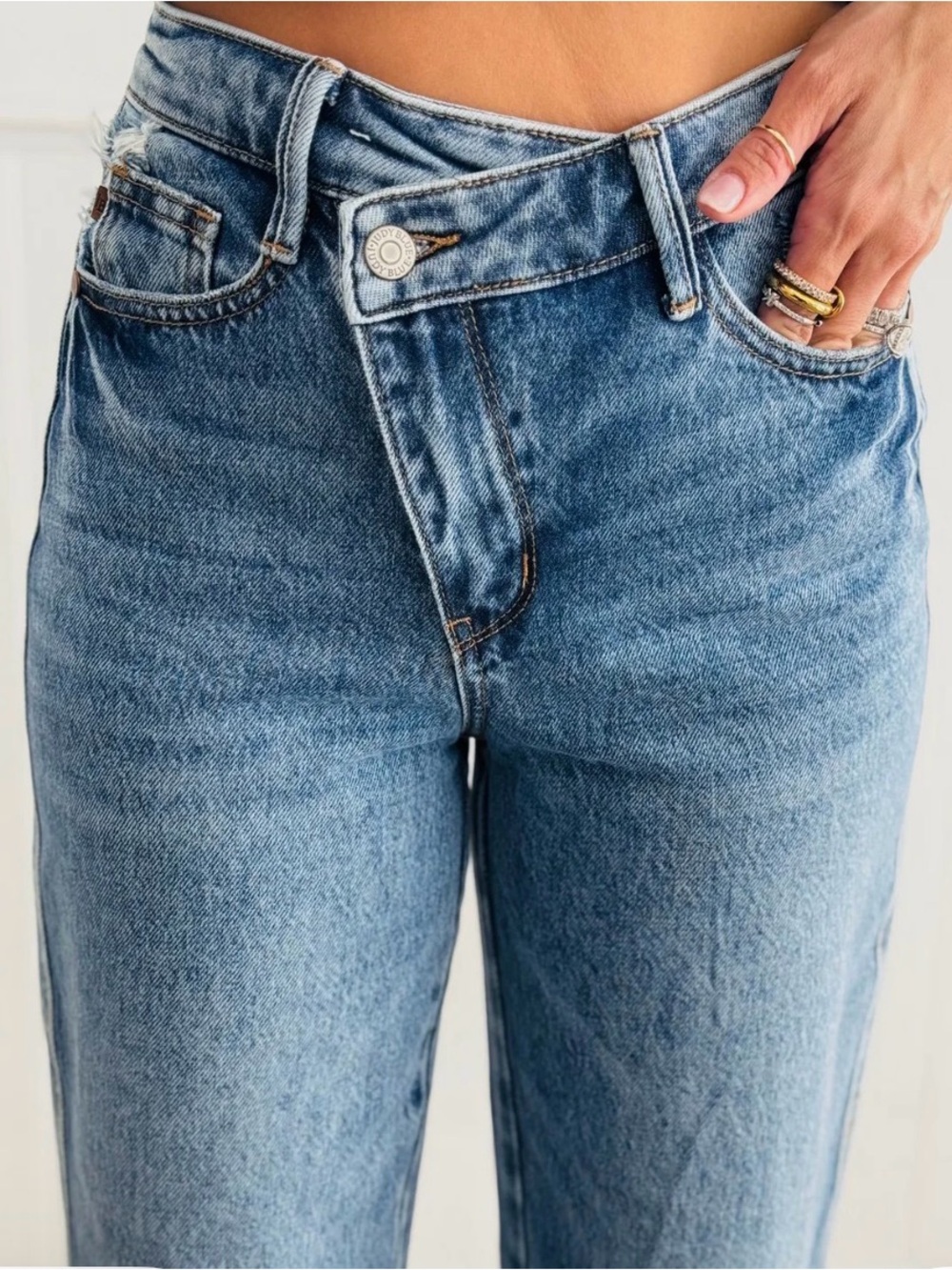 Judy Blue Crossed My Mind Rigid Magic Jeans (Reg) Size 11